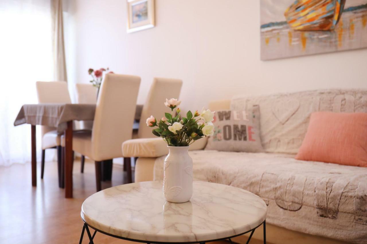 Apartmani Junto Preko Kültér fotó